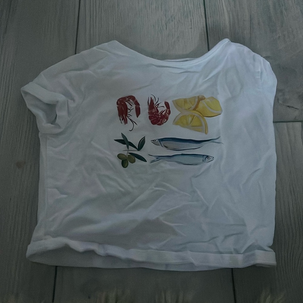 brand new tee-shirt never worn